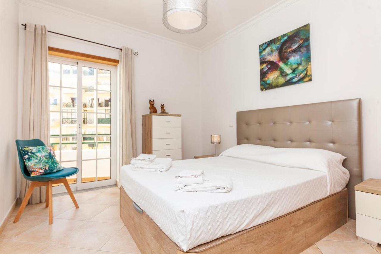 A54 - Perola Apartment In Armacao De Pera Luaran gambar