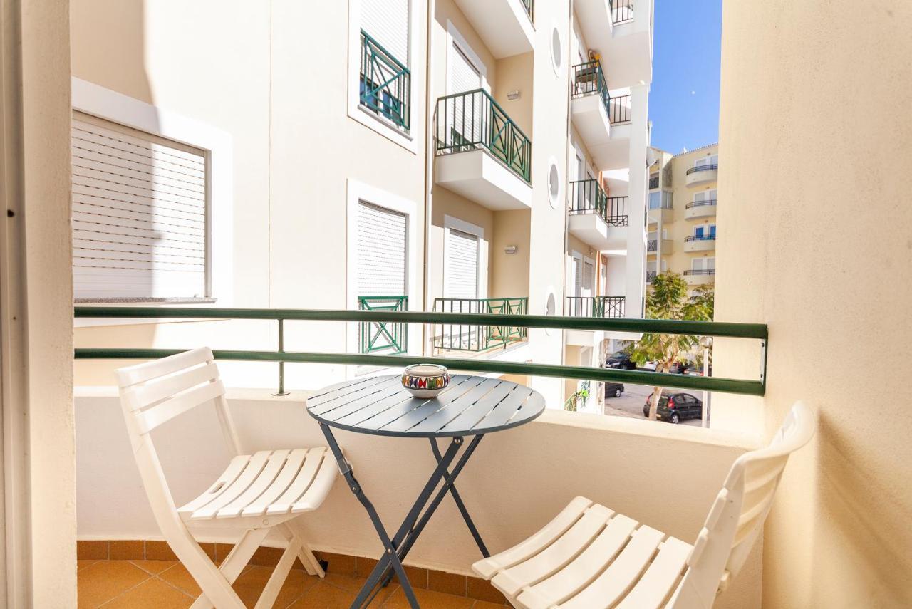 A54 - Perola Apartment In Armacao De Pera Luaran gambar