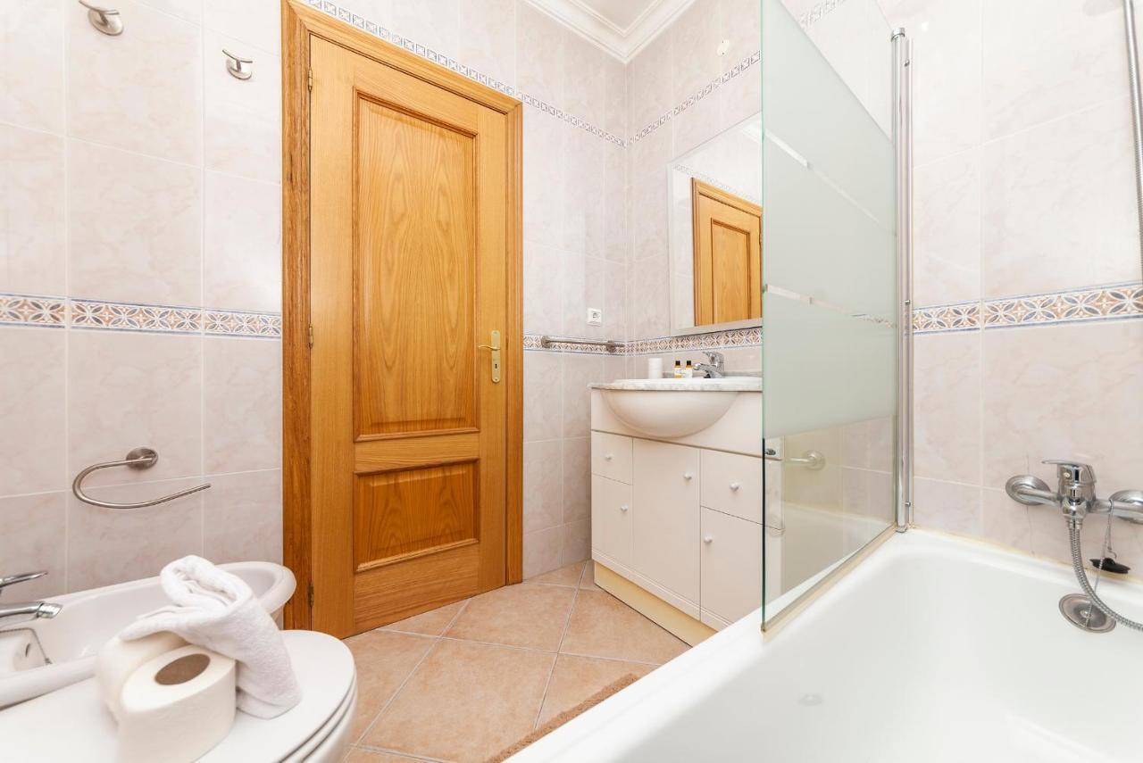 A54 - Perola Apartment In Armacao De Pera Luaran gambar